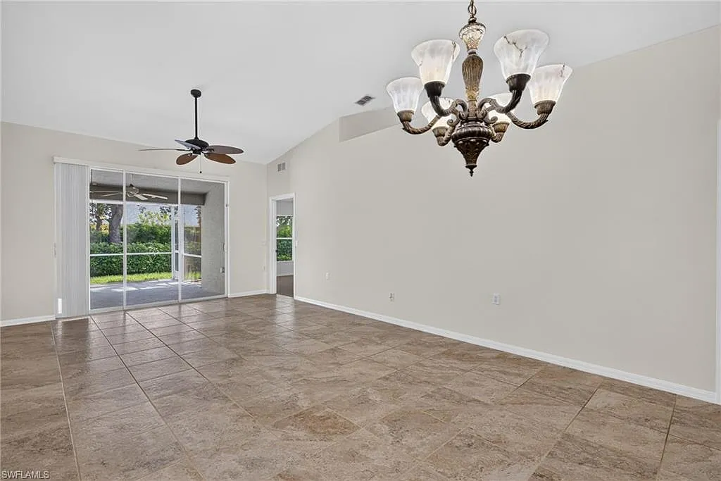 3 bed, 2.0 bath, 1495 sqft, $2,650 — Photo 4