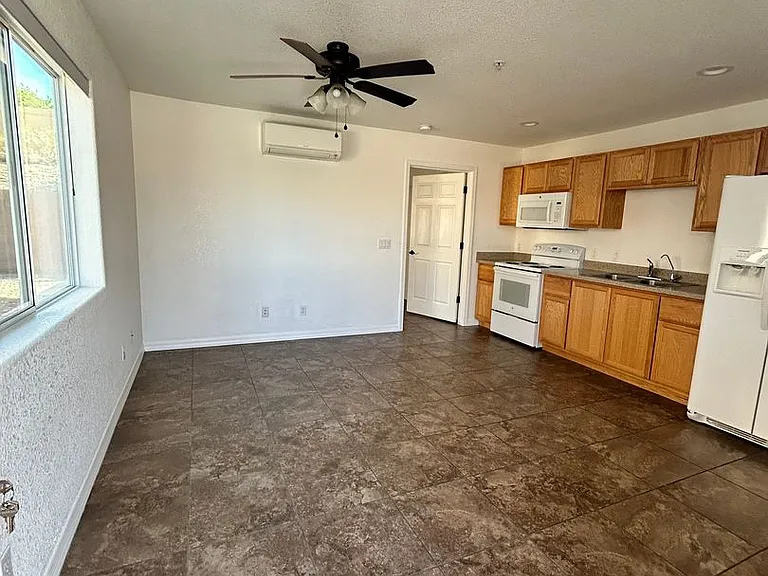2109 Injo Dr — Photo 17