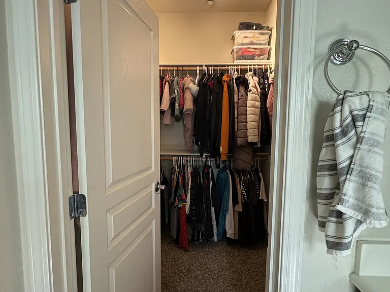 166 W Luna Loca Ln — Photo 15