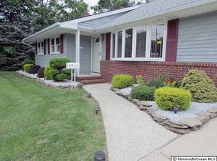 7 Pauls Pl, Middletown, NJ 07748