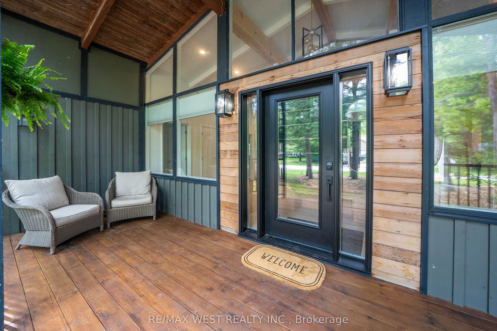 94 28th St N, Wasaga Beach, ON - View 4