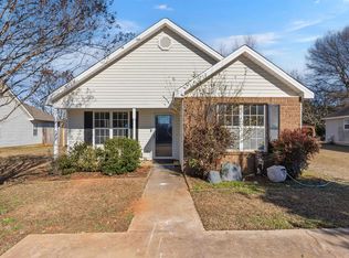 404 Wynfield Ln, Bonaire, GA 31005