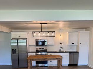 1117 Kern Rd, Washington, IL 61571