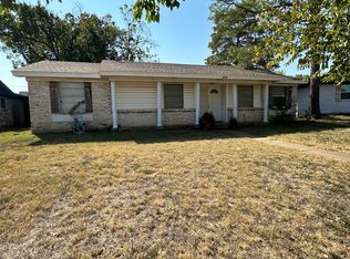 4132 Logan St, Irving, TX 75062