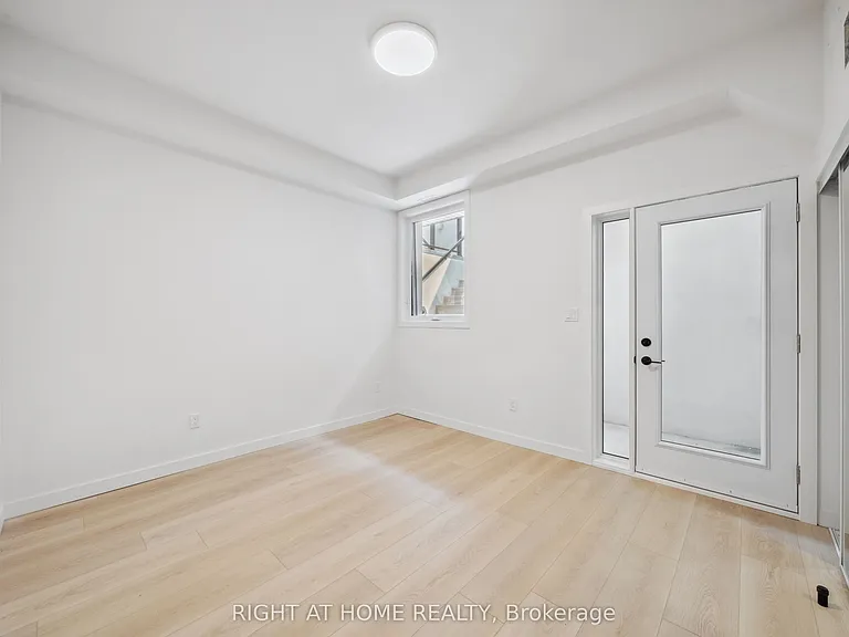 367 Howland Ave #1 — Photo 6