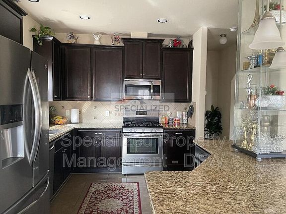 3rd image of 9941 Copperhead Ln