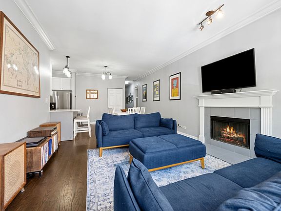 3rd image of 1311 W Fillmore St #2