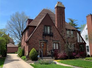 3688 Traver Rd, Shaker Heights, OH 44122