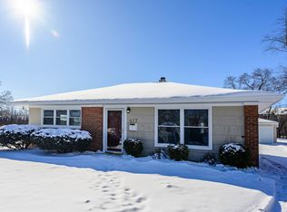 417 Suwanee St, Park Forest, IL