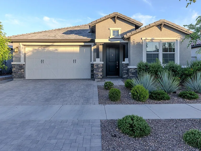 9701 E Spiral Ave — Photo 1