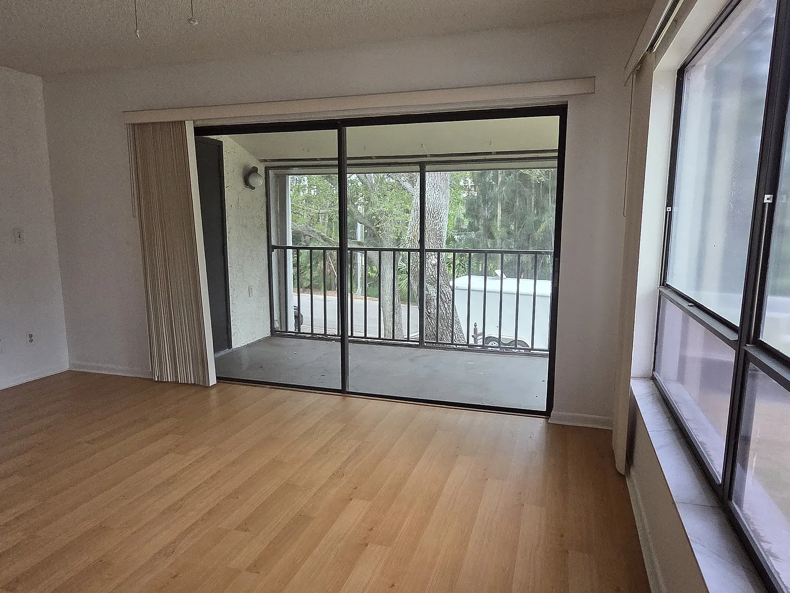 2 bed, 1275 sqft, $1,795 — Photo 2