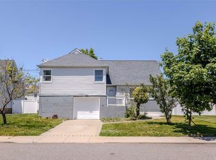 18 Davison Pl, Freeport, NY