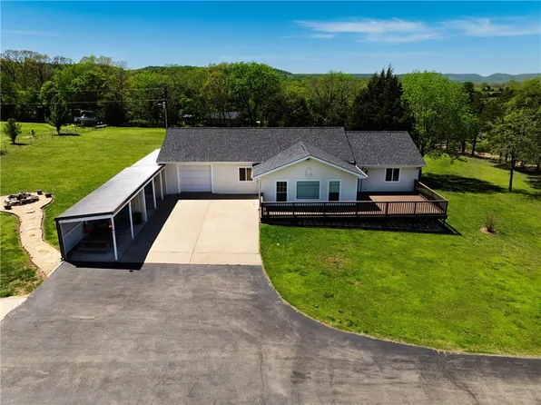 145 County Road 244, Eureka Springs, AR 72631