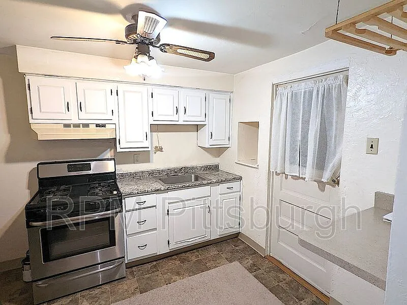 509 Maytide St photo 1