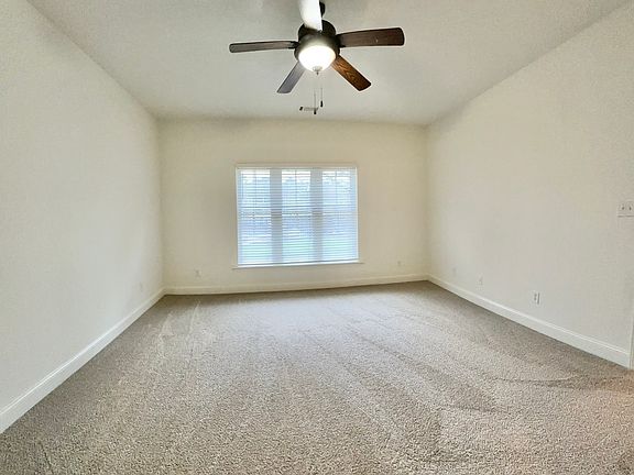 LOWER LEVEL MAIN SUITE BR