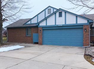 15703 Huntcliff Dr, Macomb, MI 48044