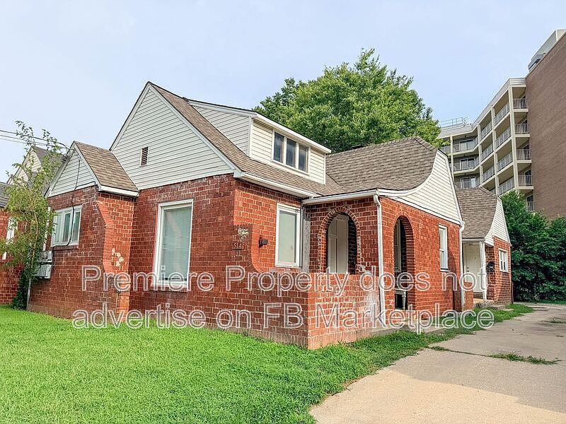 1st image of 514 1/2 W Walnut St