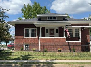 105 Mitchell St, Benton, IL 62812