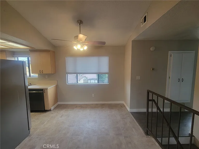 15005 Indiana Ave — Photo 22