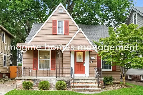 2080 Olive Ave Photo 1