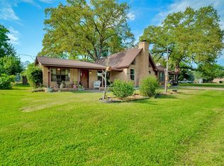 41 Crestmont St, Pointblank, TX 77364