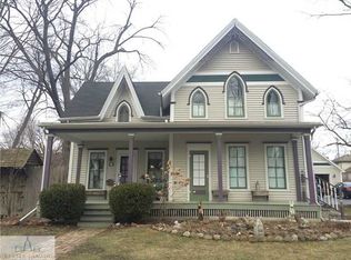 317 E Front St, Grand Ledge, MI 48837