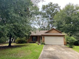 108 W Lakeshore Dr, Carriere, MS 39426