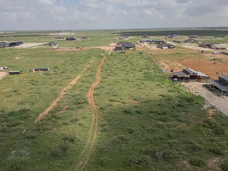 3701 Timber Wolf Trl — Photo 33