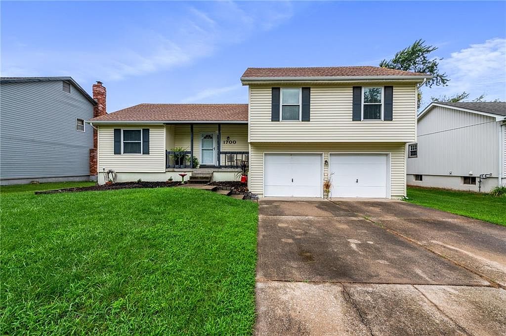 1700 NE Ridgeview Dr, Lees Summit, MO 64086 Zillow