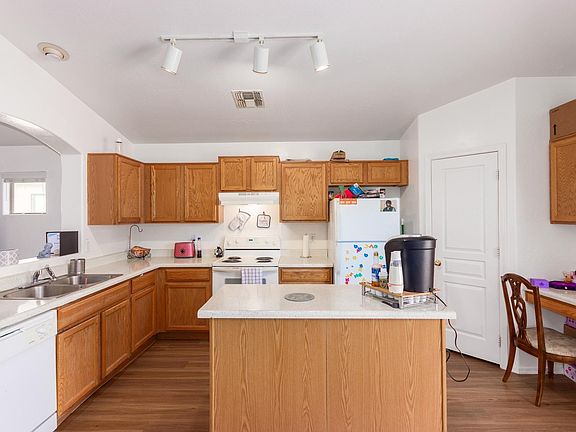 3rd image of 8091 N 109th Dr