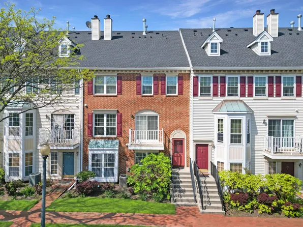 36 Juniper St #36, Jersey City, NJ 07305