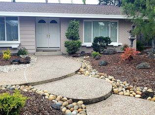 7978 Stonehurst Ct, Pleasanton, CA 94588