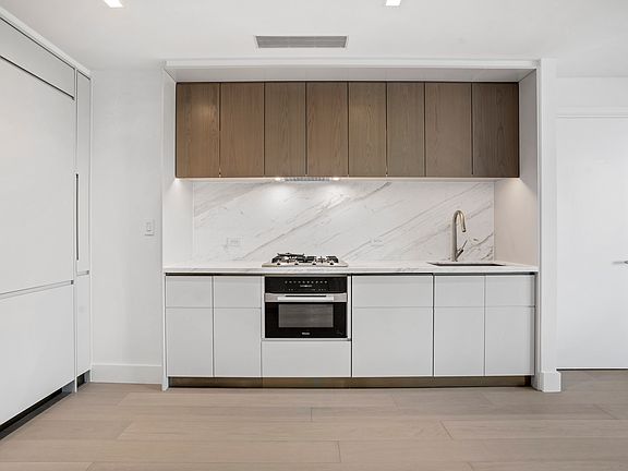 4th image of 208 Delancey St #11D
