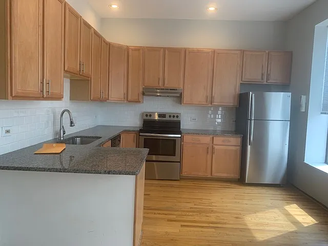 3055 N Sheffield Ave #2D — Photo 6