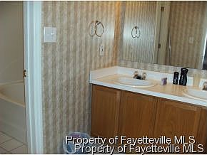 5th image of 112 Haywood Dr