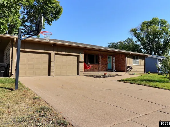 2120 E 7th St, Fremont, NE 68025