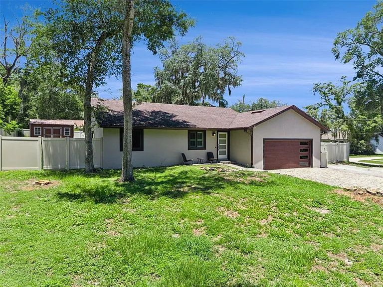 523 Fern St — Photo 1