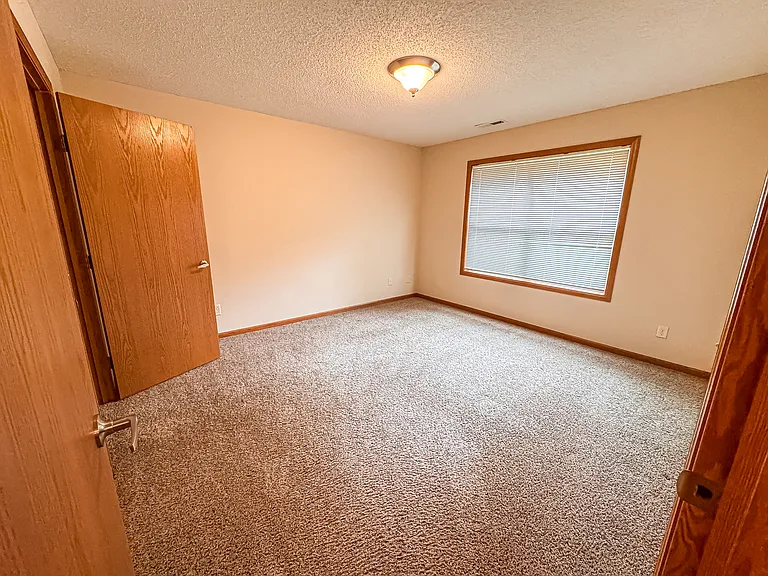 1582 Gunston Dr #B — Photo 16