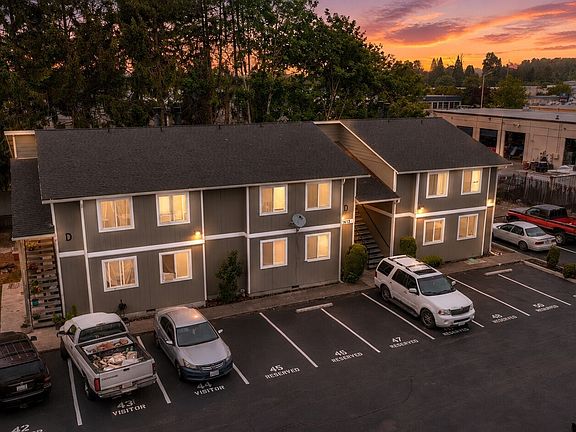 3rd image of 1613 Maple Lane #D1-D6