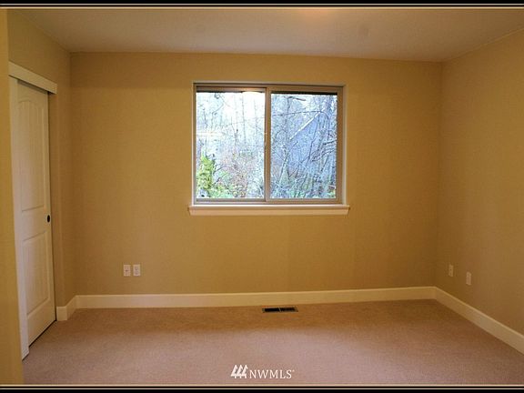 2nd image of 1181 Fairwood Drive