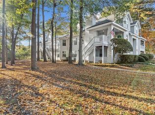 724 Inlet Quay APT D, Chesapeake, VA 23320