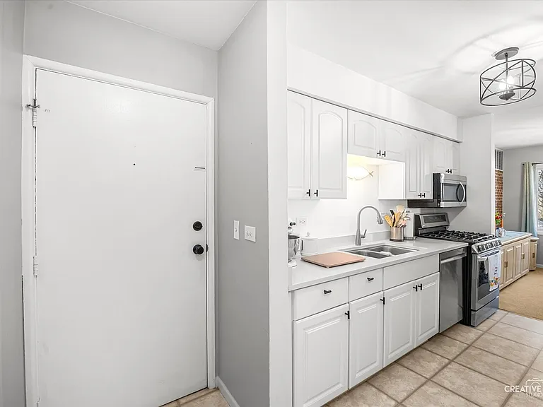 2928 Roberts Dr #8 — Photo 4