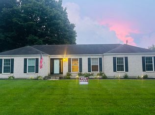 2002 Augusta Dr, Jeffersonville, IN 47130