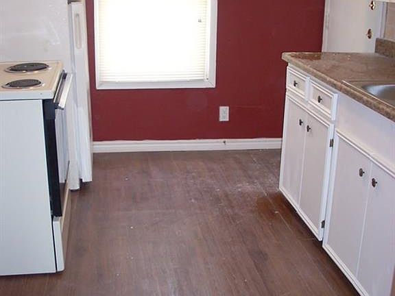 3rd image of 614 Glazebrook St APT 4
