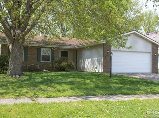 2315 Greenwood Ct, Champaign, IL 61821