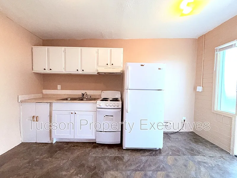 2411 S 6th Ave #6