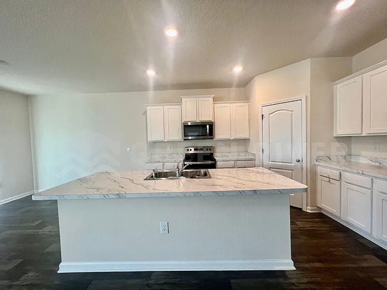 6181 Bucking Bronco Dr — Photo 8