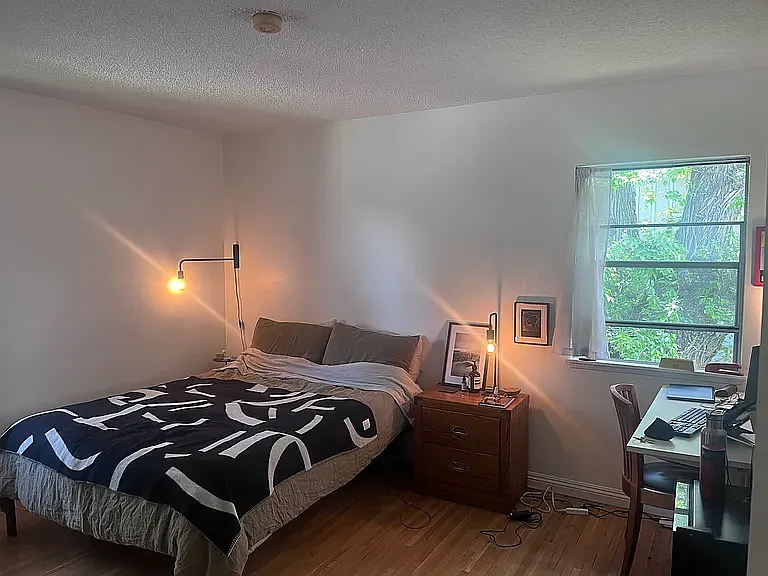 3615 Kalsman Dr #4 — Photo 2