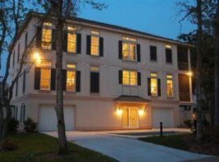 1 Capri Ln, Hilton Head Island, SC 29928