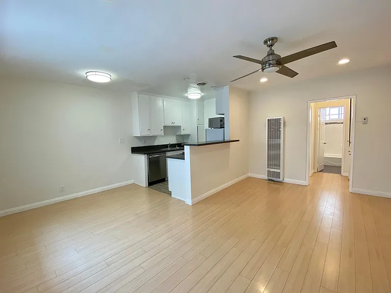 3726 S Canfield Ave #7 — Photo 1